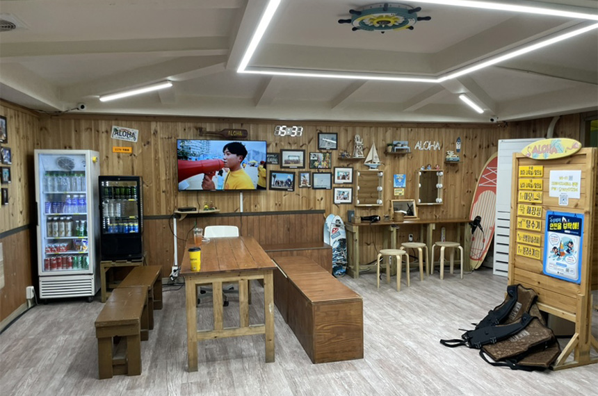 Inside the Crazy Surfers shop and its lounge
