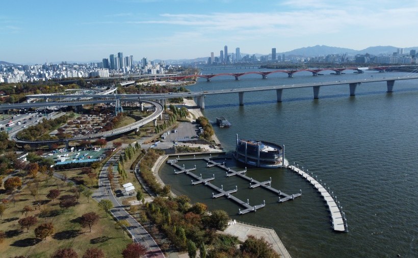 Seoul Water Leports Center seen from another angle